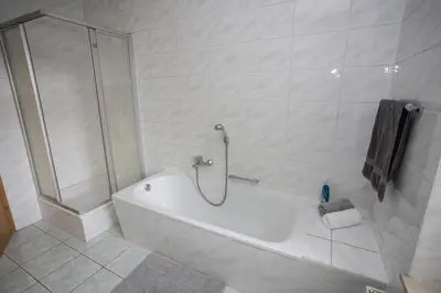 Ein Badezimmer in der Unterkunft FullHouse - Chemnitz - Z25 Apartments - 3 Beds - SmartTV - Nespresso