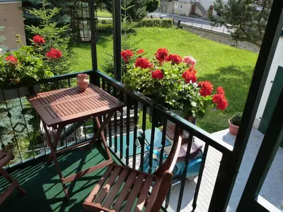 Ein Garten an der Unterkunft Ferienhäusl am Malerweg