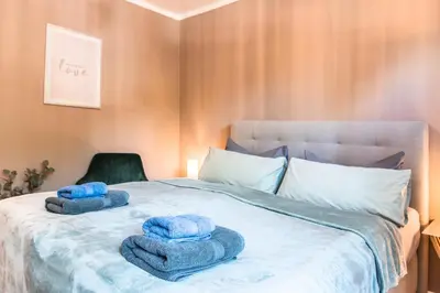 Ein Bett oder Betten in einem Zimmer der Unterkunft Smart & Cozy Apartment - Balkon, Netflix, Nespresso
