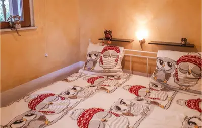 Ein Bett oder Betten in einem Zimmer der Unterkunft 1 Bedroom Beautiful Home In Tharandt