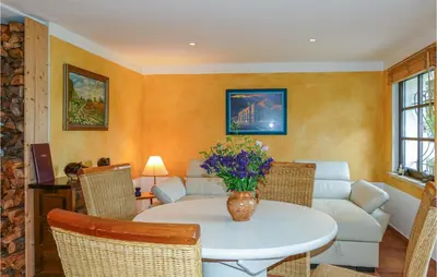 Ein Sitzbereich in der Unterkunft 1 Bedroom Beautiful Home In Tharandt