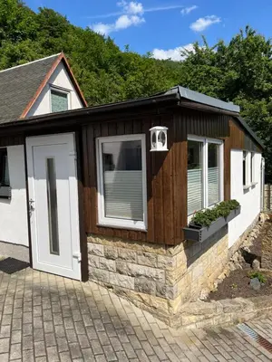 Das Gebäude in dem sich die Ferienwohnung befindet