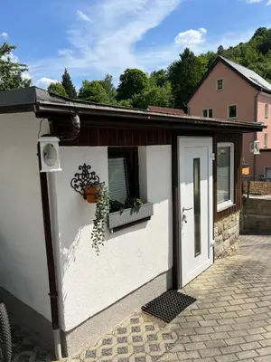 Das Gebäude in dem sich die Ferienwohnung befindet