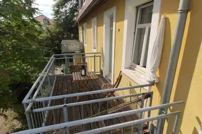 Ein Balkon oder eine Terrasse in der Unterkunft Modern Studio08 with big balcony in the Neustadt