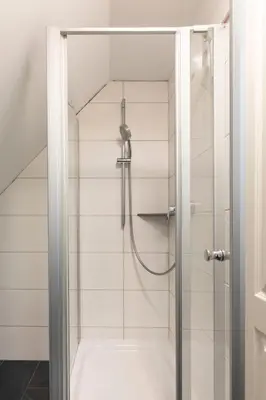 Ein Badezimmer in der Unterkunft Privates ruhiges Haus im Herzen der Neustadt