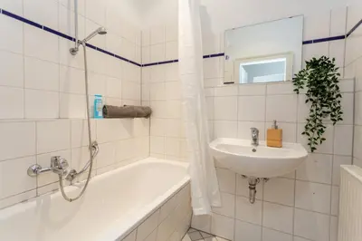 Ein Badezimmer in der Unterkunft FullHouse - Chemnitz - Z74 - 3 Bedrooms - SmartTV - Nespresso