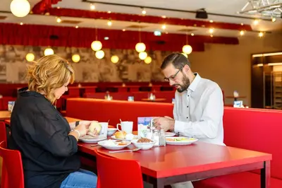 Gäste, die in der Unterkunft MEININGER Hotel Dresden Zentrum übernachten