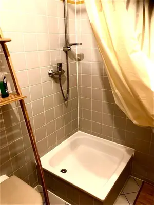 Ein Badezimmer in der Unterkunft Das kleine Liesl in der Neustadt