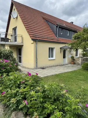 Ein Garten an der Unterkunft Landhaus Weißig & Rathen