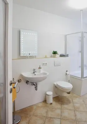 Ein Badezimmer in der Unterkunft Ferienwohnung Prießnitz