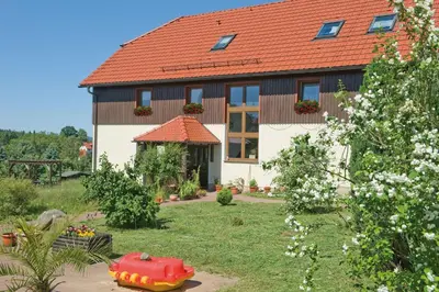 Ein Garten an der Unterkunft Ferienpension Gabriele 15