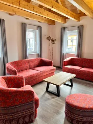 Ein Sitzbereich in der Unterkunft Stadtquartier Wittichenau mit Sauna