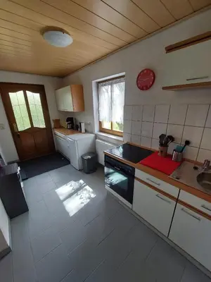Küche/Küchenzeile in der Unterkunft Ferienhaus -Alte Feuerwehr- Mittelndorf
