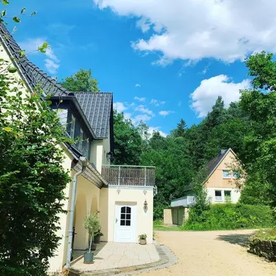 Das Gebäude in dem sich die Ferienwohnung befindet