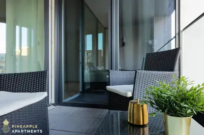 Ein Badezimmer in der Unterkunft PINEAPPLE APARTMENTS - Altstadt III - 91qm - 1x free parking