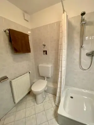Ein Badezimmer in der Unterkunft Apartment Casa Heideweg mit TG direkt an der Heide