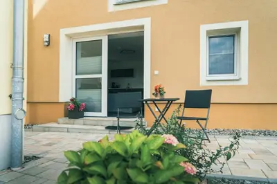 Das Gebäude in dem sich die Ferienwohnung befindet