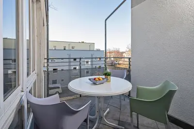 Ein Balkon oder eine Terrasse in der Unterkunft Dresden Wohnoase an der Elbe