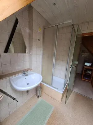 Ein Badezimmer in der Unterkunft Ferienwohnung Augustusburg