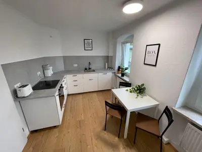 Küche/Küchenzeile in der Unterkunft Modern 4 Zi Rooms Netflix, Wifi, Parken CasaLuna85