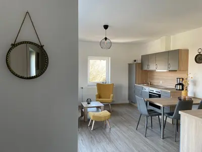 Küche/Küchenzeile in der Unterkunft Moderne Wohnung mit Balkon inmitten der Lausitz