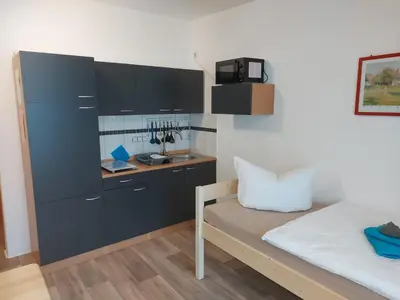 Küche/Küchenzeile in der Unterkunft City Pension Senftenberg / Apartment Nr.2