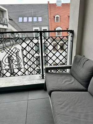 Ein Balkon oder eine Terrasse in der Unterkunft Exklusives Apartment mit einmaligem Blick zur Frauenkirche - Parkplatz kostenfrei