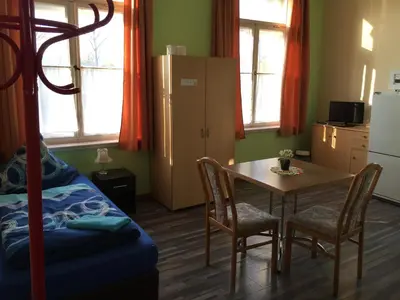 TV/Unterhaltungsangebot in der Unterkunft Monteur-Zimmer Dresden, Bad-Miniküche, 24-7 Self Check In