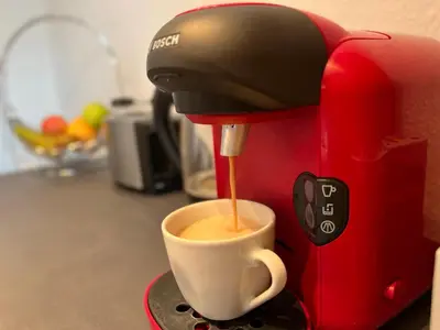 Kaffee-/Teezubehör in der Unterkunft KMHosting Zentrum Modern Appartement - Kingsize Boxspringbett