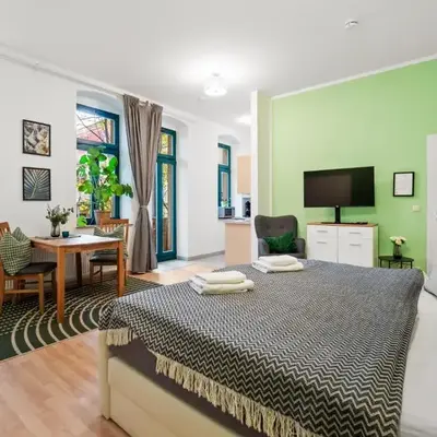 GREENs - ruhige schöne 1RWhg gut gelegen mit Balkon