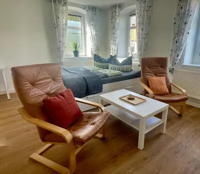Ein Sitzbereich in der Unterkunft außergewöhnliches Apartment - nur 15 min bis Dresden