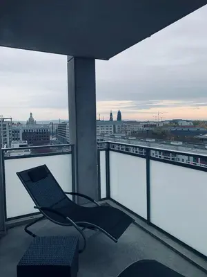 Ein Balkon oder eine Terrasse in der Unterkunft Apartment mit Penthouse Charakter in Dresden