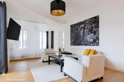 TV/Unterhaltungsangebot in der Unterkunft PINEAPPLE APARTMENTS - Altstadt V - 112qm - 1x free parking