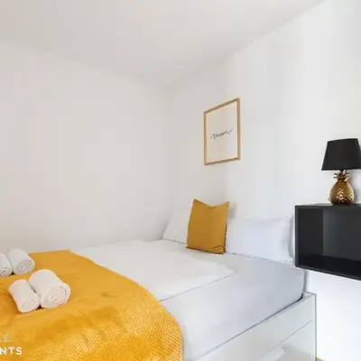 PINEAPPLE APARTMENTS - Dresden Mitte II - free parking