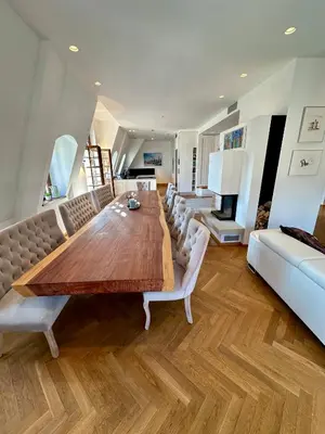 Ein Sitzbereich in der Unterkunft Luxus Suite mit einmaligem Blick auf die Frauenkirche