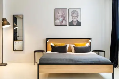Ein Bett oder Betten in einem Zimmer der Unterkunft Design Studio Altstadt nahe Malerweg