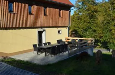 Ein Garten an der Unterkunft Ferienhaus Alpaka Glück