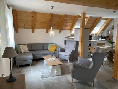 Ein Sitzbereich in der Unterkunft SEENLANDHOF