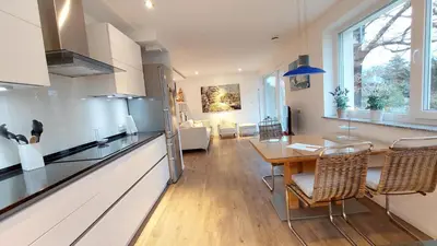 Küche/Küchenzeile in der Unterkunft Stilvolle Wohnung in Elbnähe mit Balkon, Parkplatz