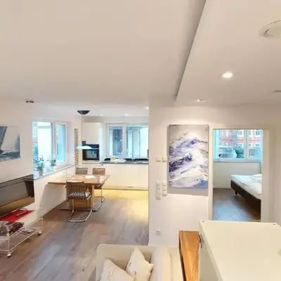 Stilvolle Wohnung in Elbnähe mit Balkon
