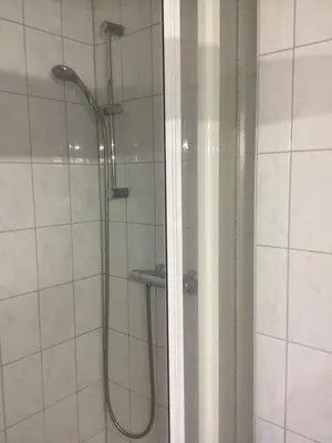 Ein Badezimmer in der Unterkunft Hotel Eintracht