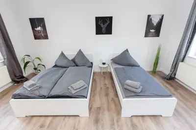 Ein Sitzbereich in der Unterkunft Schickes 1-Raum-Apartment mit Balkon und vollausgestatteter Küche