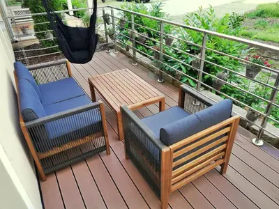 Ein Balkon oder eine Terrasse in der Unterkunft Moderne Ferienwohnung im Herzen von Königstein
