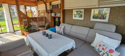 Ein Sitzbereich in der Unterkunft Ferienwohnung Sächsische Schweiz Kurort Rathen