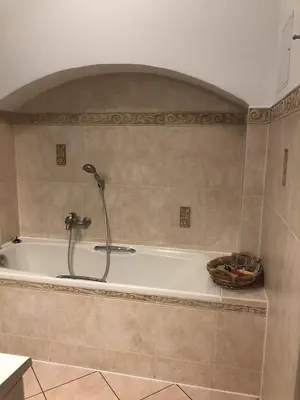 Ein Badezimmer in der Unterkunft Ferienwohnung Villa Barbara auf der sächsischen Weinroute
