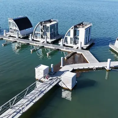 schwimmendes Ferienhaus Sky