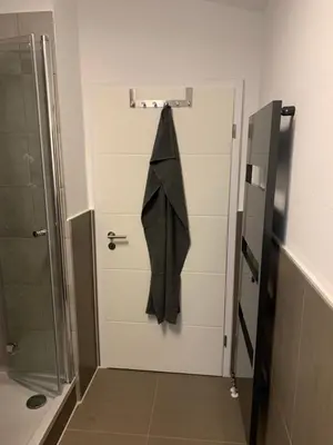 Ein Badezimmer in der Unterkunft 40 qm Appartment Parkplatz, Balkon,Netflix, Prime