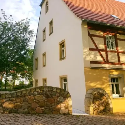 Das Gebäude in dem sich die Ferienwohnung befindet