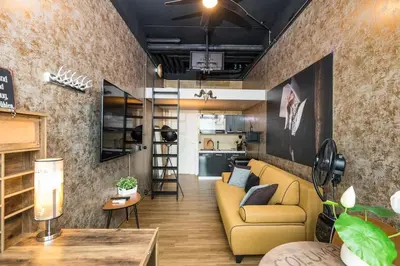 Ein Sitzbereich in der Unterkunft Dresden Loft an der Elbe