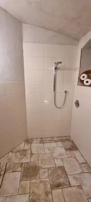 Ein Badezimmer in der Unterkunft Monteur-Ferienwohnung OT Naundorf